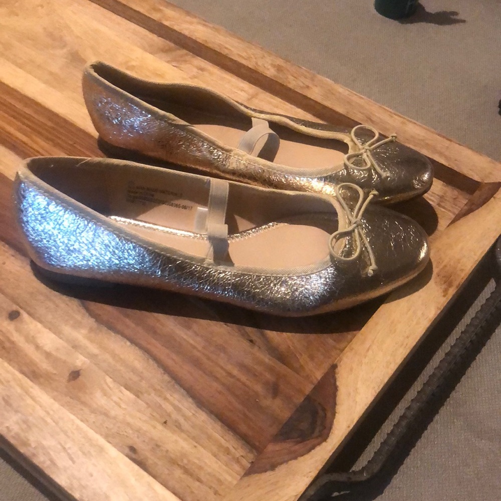 Gold ballerina flats size 7.5